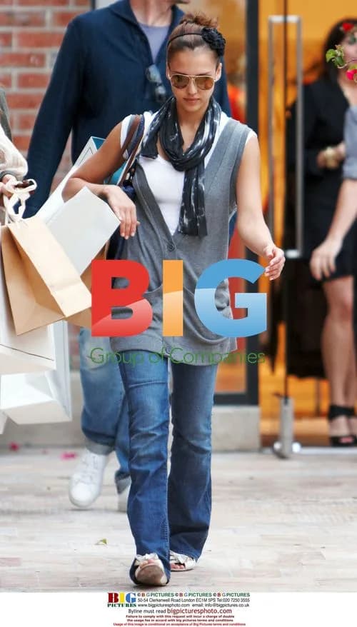 Jessica Alba Shopping at BCBG