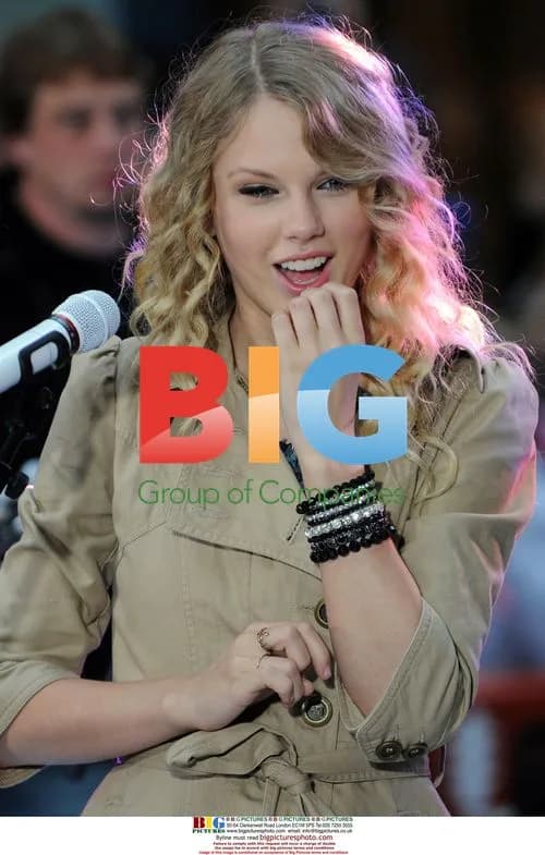 Taylor Swift performs on 'Today' show
