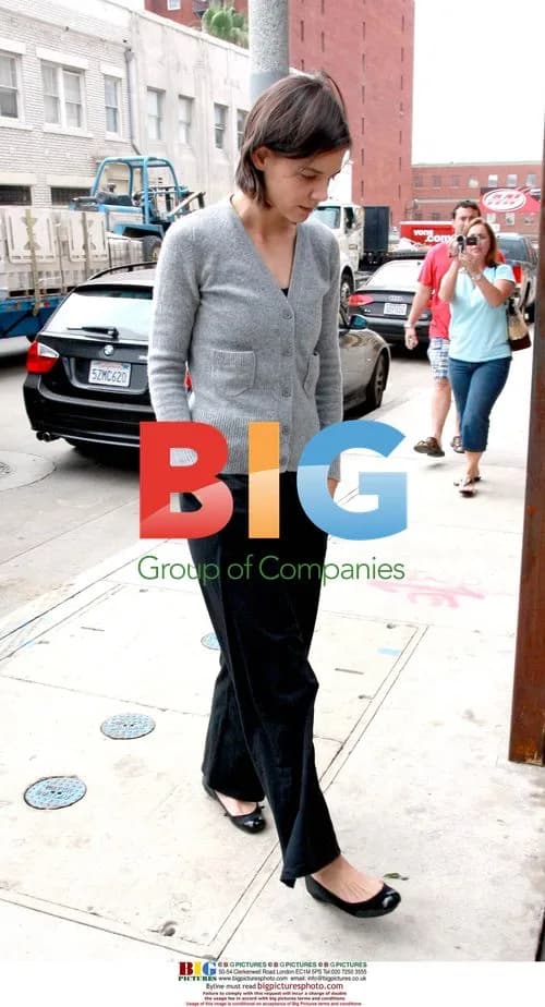 Katie Holmes arrives at LA dance studio