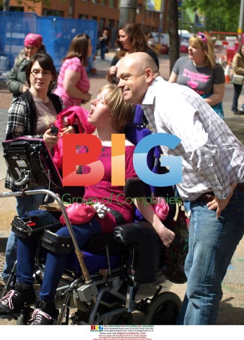 Ross Kemp and Boyband Blue at GMTV