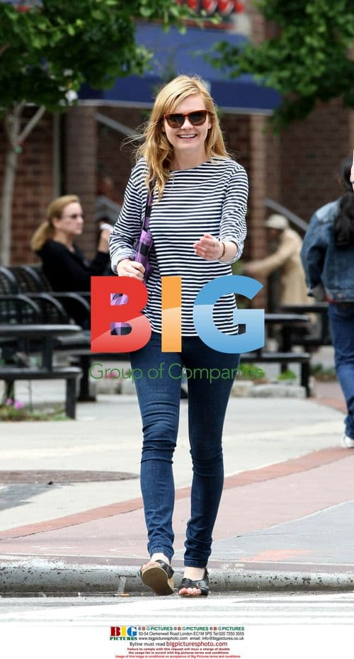 Kirsten Dunst Shopping in NYC