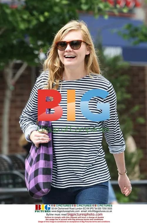 Kirsten Dunst Grocery Shopping