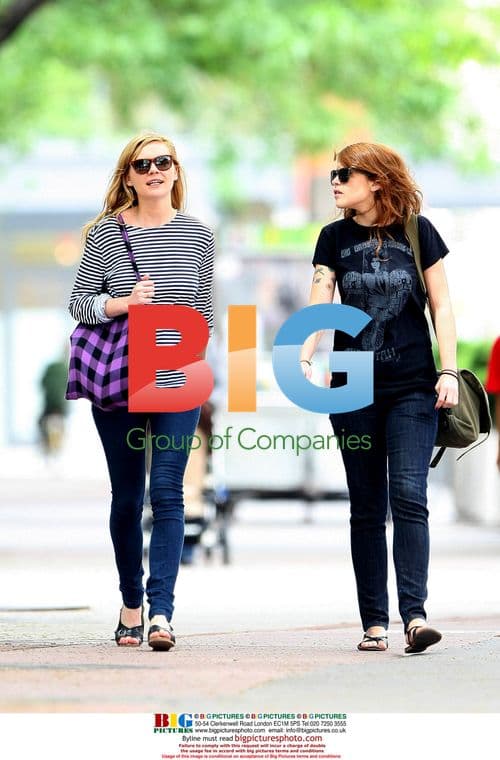 Kirsten Dunst Grocery Shopping