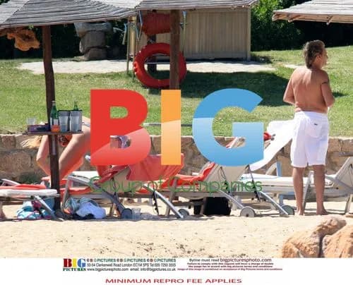 Rod Stewart and Family on Holiday in Italy