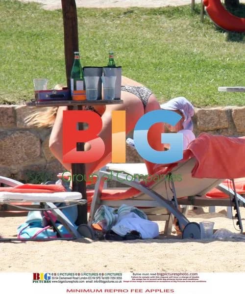 Rod Stewart and Family Vacation in Italy