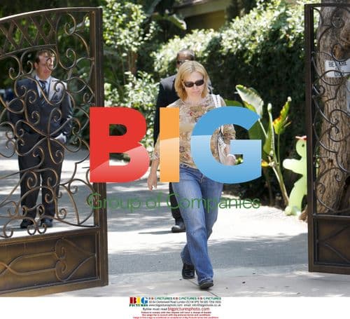 David Carradine's Wife Attends Scientology Church