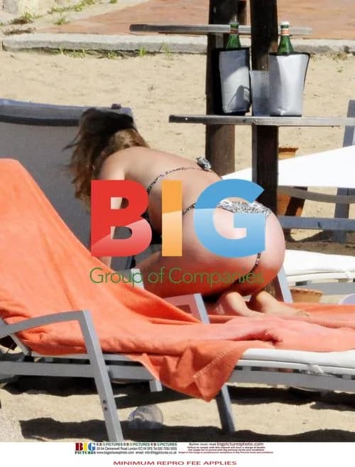 Rod Stewart and Family Vacation in Italy