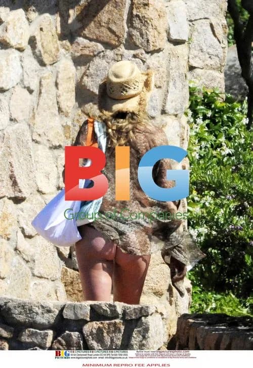 Rod Stewart and Family on Holiday in Italy