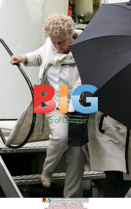 Cranford Film Set with Jodie Whittaker and Judi Dench