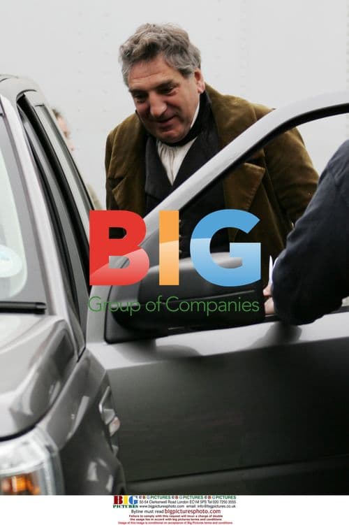 Cranford Film Set Featuring Jodie Whittaker and Dame Judi Dench