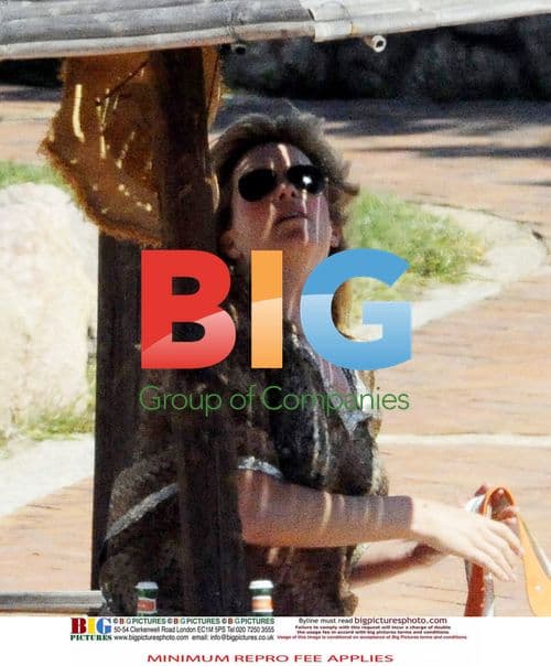 Rod Stewart and Family on Holiday in Italy