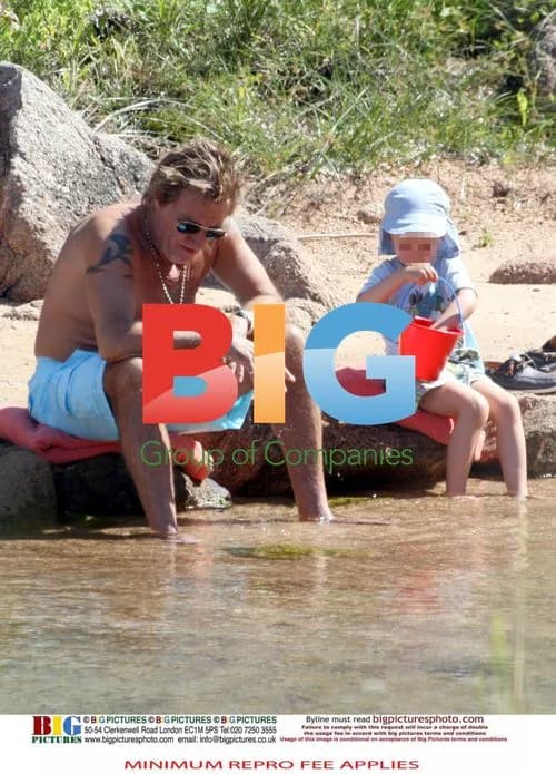 Rod Stewart and Family Vacation in Italy