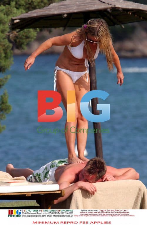 Geri Halliwell and boyfriend in Italy