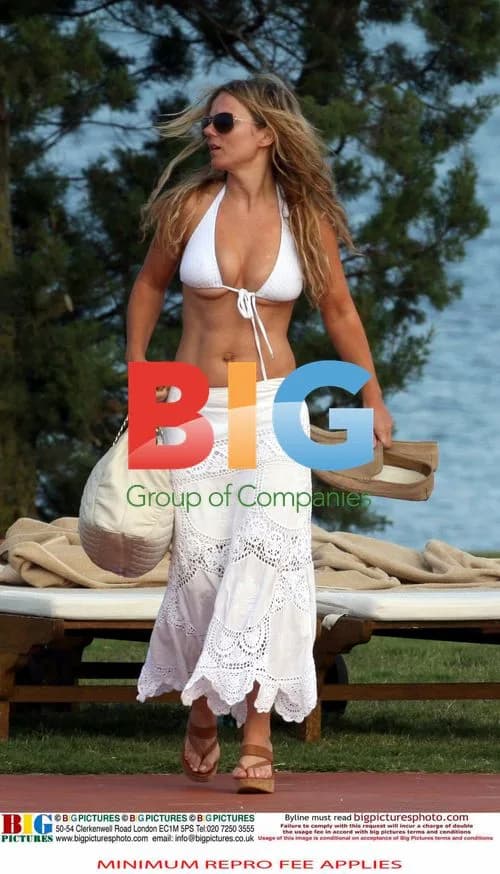 Geri Halliwell on Holiday in Italy
