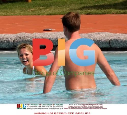 Geri Halliwell and boyfriend on holiday in Italy