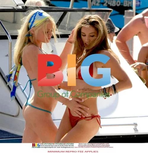 Kelly Brook and Riley Steele on 'Pirhana 3-D' set