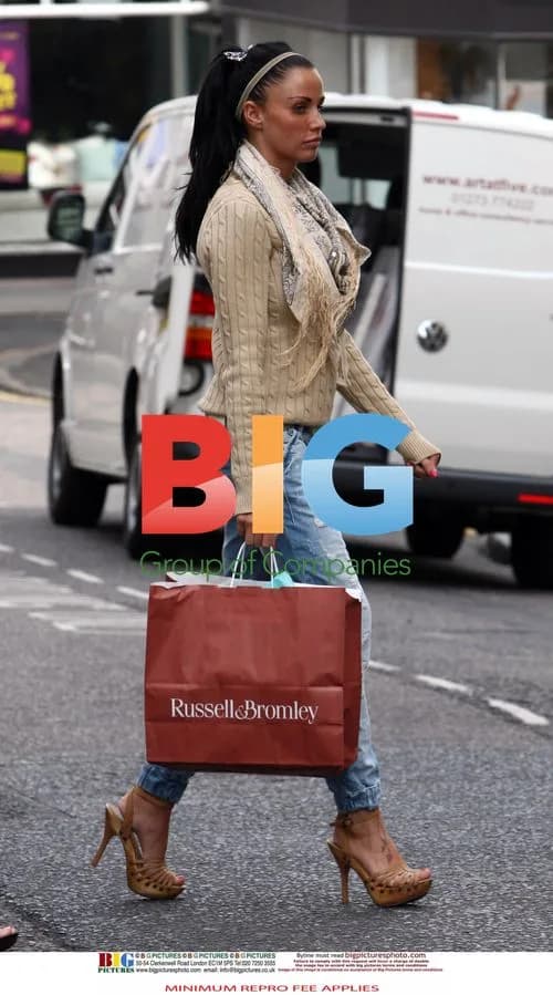 Katie Price and Michelle Heaton Shop