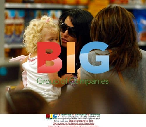 Katie Price shops with kids, friend