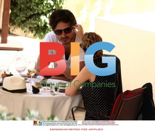 Kylie Minogue Lunch with Boyfriend