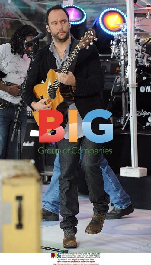 Dave Matthews Performs on 'Today Show'