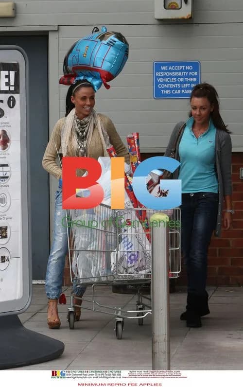 Katie Price and Michelle Heaton Shop for Birthday