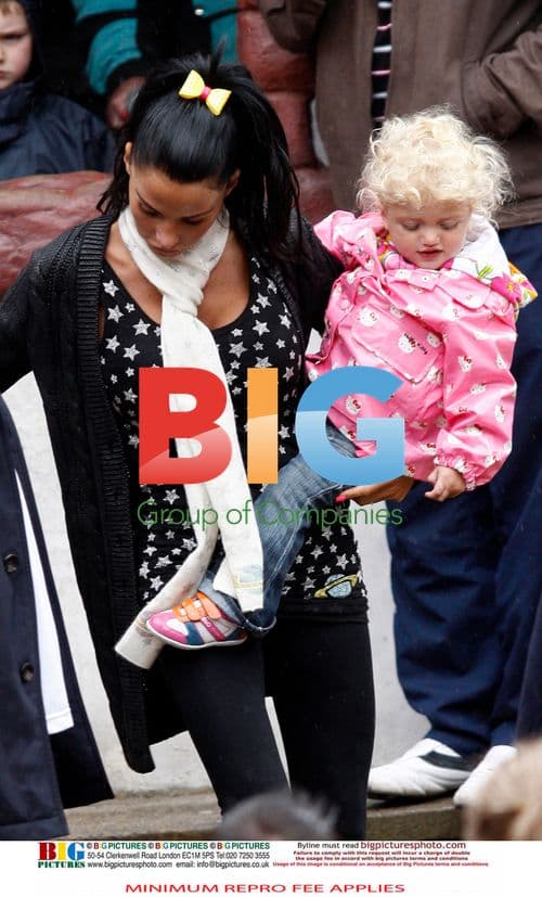 Katie Price and kids at Chessington