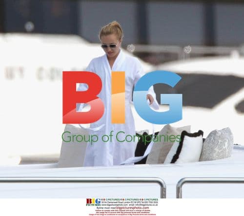 Hayden Panettiere and Steve Jones on Yacht