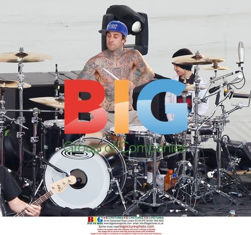 Travis Barker of Blink 182 Performs Parking Lot Show