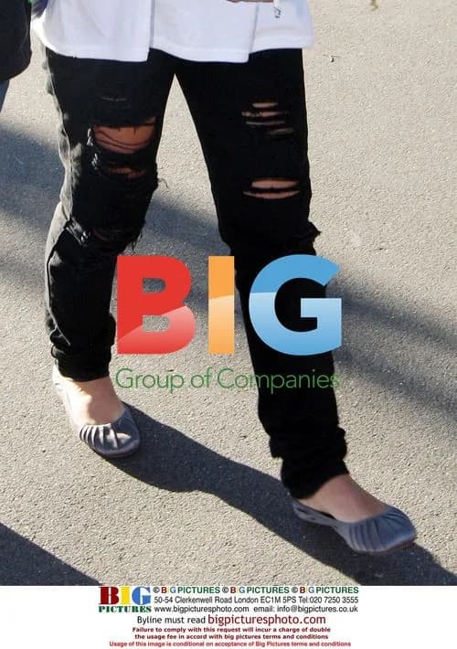 Lily Allen in Ripped Victoria Beckham Jeans