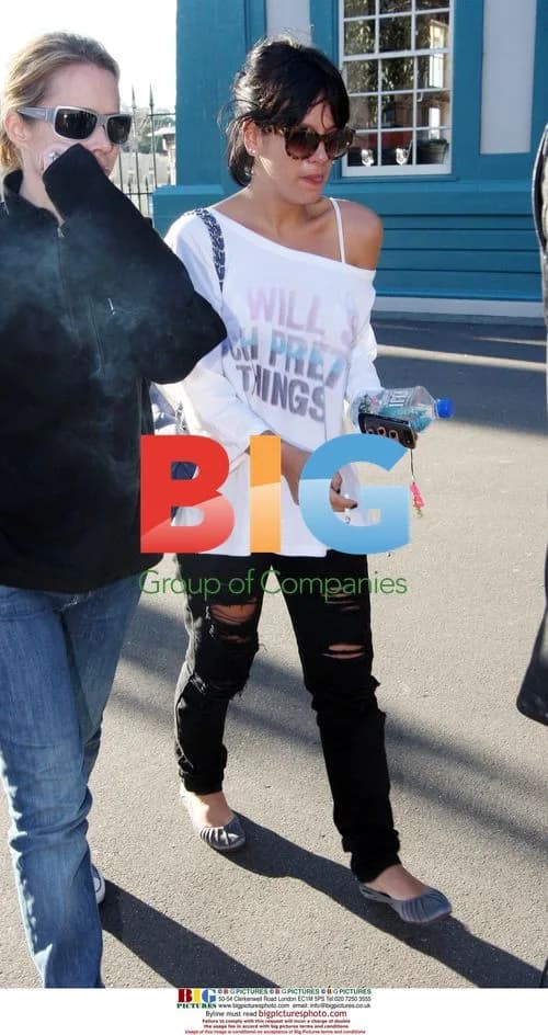 Lily Allen Spotted in Sydney