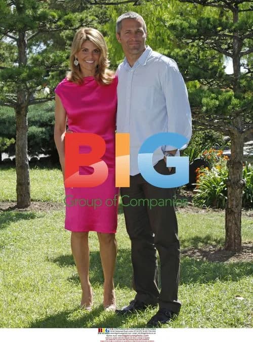 Lori Loughlin and Rob Estes at 90210 photocall