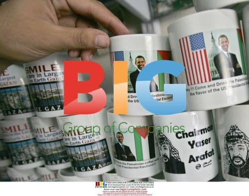 Palestinian shop owner sells Obama mugs