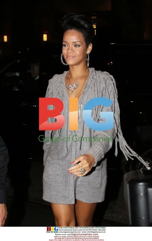 Rihanna drops phone at album launch