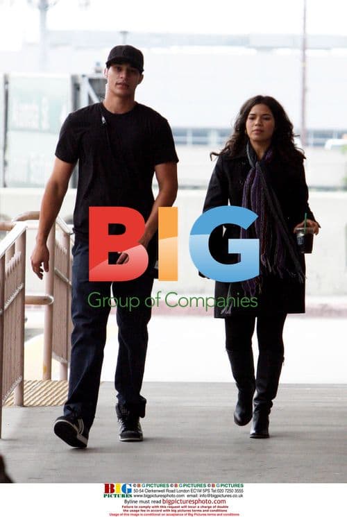 America Ferrera on set of "Family Wedding"