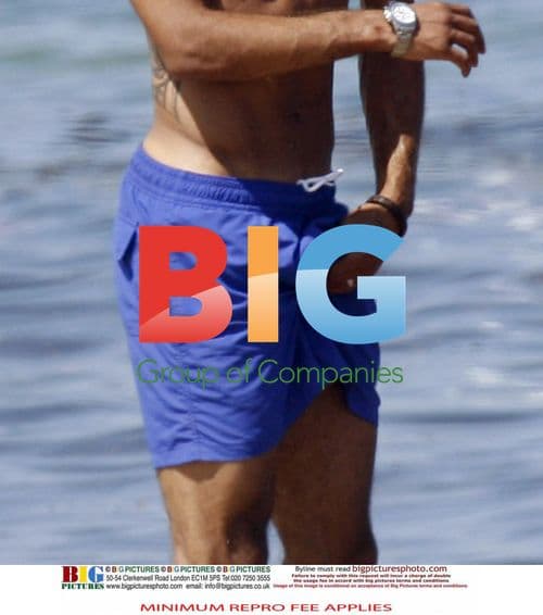 Cheryl and Ashley Cole Vacation in France