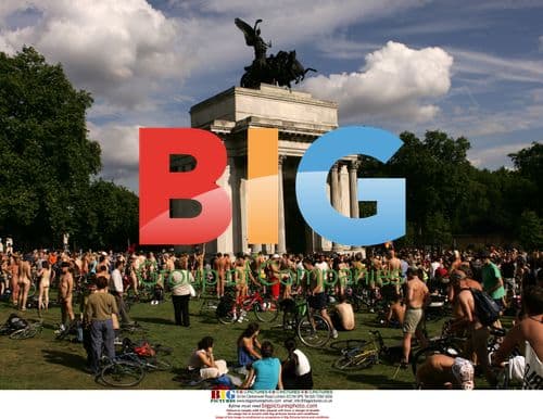 Cyclists protest dependence on oil