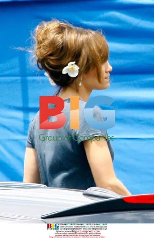 Jennifer Lopez on set of 'The Back-up Plan'