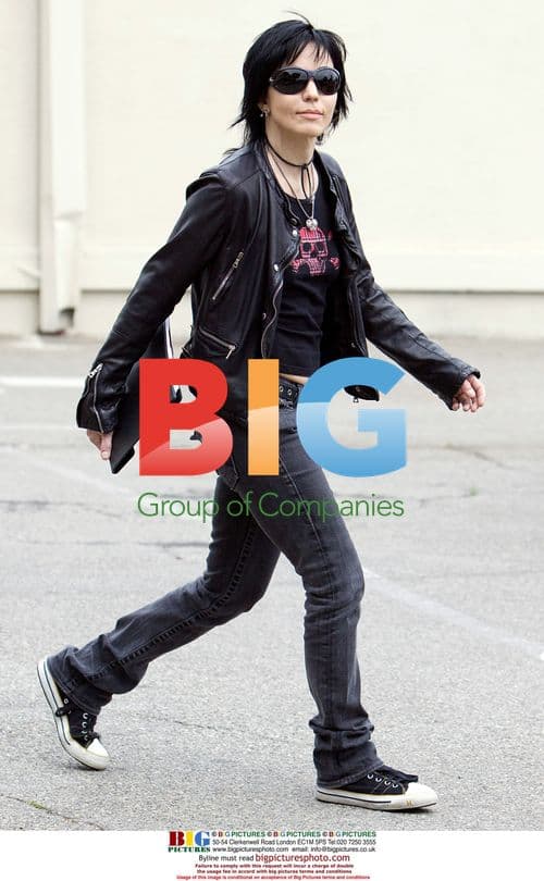 Kristen Stewart and Joan Jett carpool to rehearsal