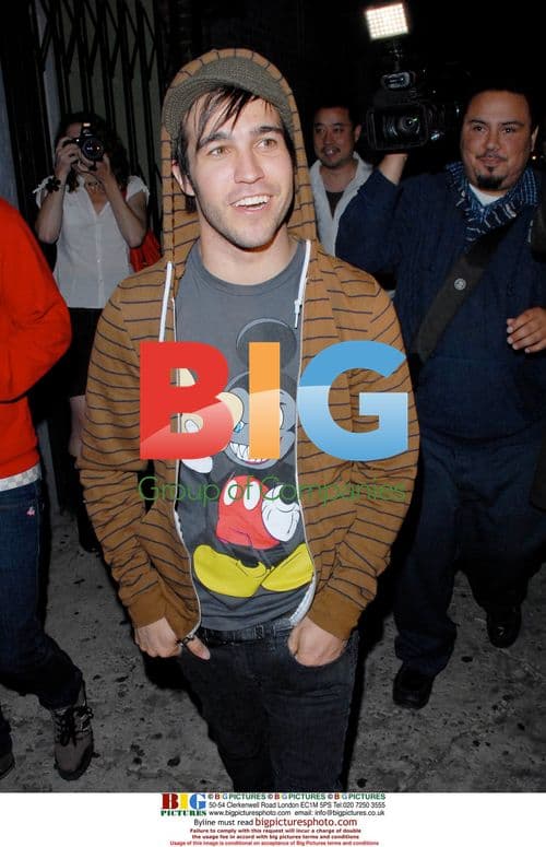 Pete Wentz Leaves Hotel Cafe After John Mayer Concert