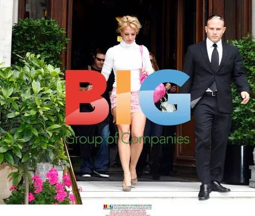 Britney Spears Leaving London Hotel