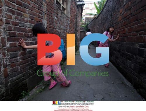 Disabled twins struggle to get to school in China