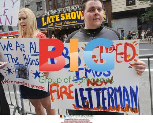Protesters demand Letterman's firing over Palin joke