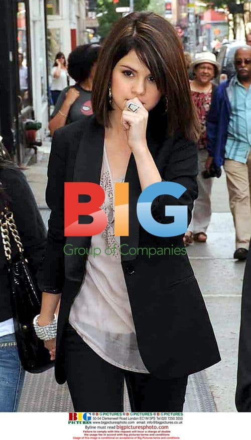 Selena Gomez Shopping in Soho, NYC