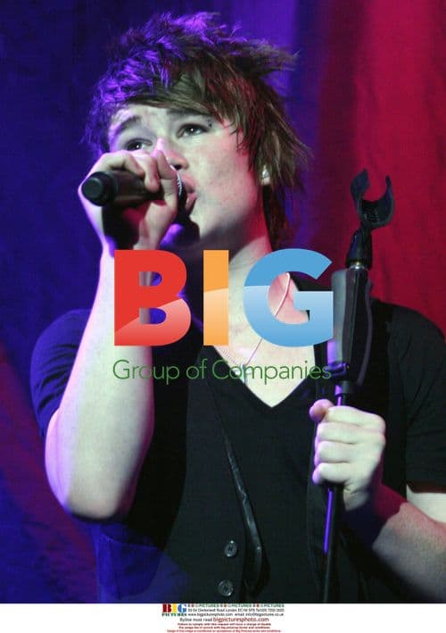 Eoghan Quigg supports Boyzone on tour