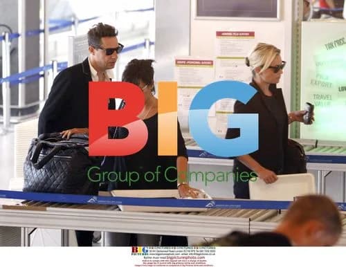 Kate Moss, Jamie Hince and Lily Allen at airport