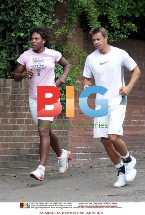 Serena Williams Jogs at Wimbledon