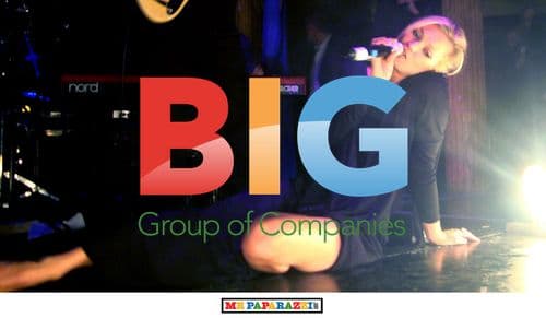 Kate Moss and David Gilmore at Cafe De Paris