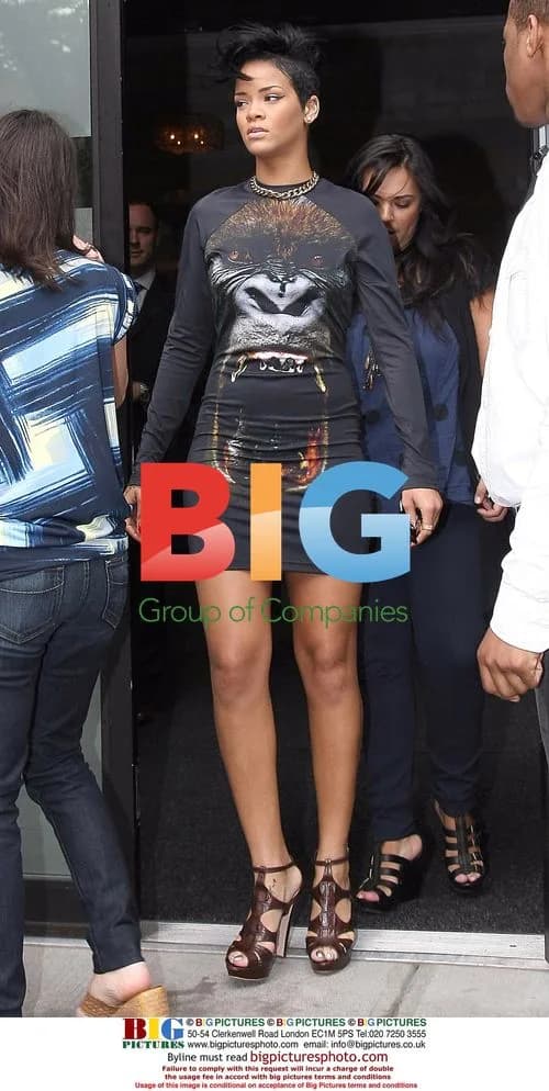 Rihanna running errands in NYC