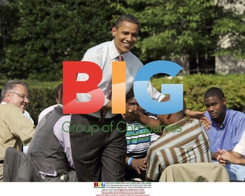 Obama shakes hands with NFL player