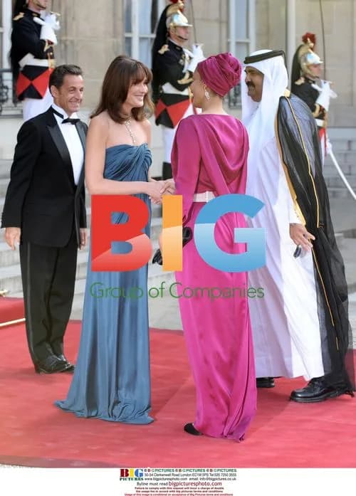 Sarkozy and Bruni-Sarkozy Host Qatari Emir